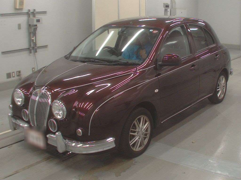 Mitsuoka значок