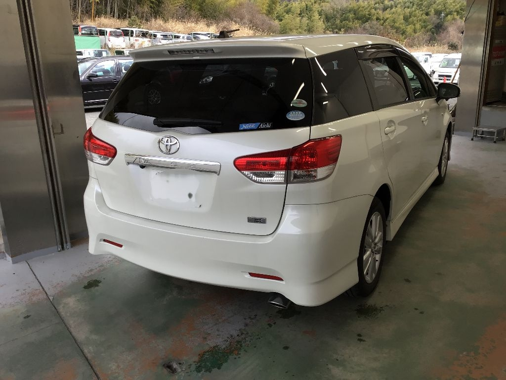 Toyota Wish 2011