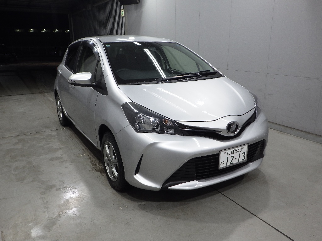 Toyota Vitz 2015