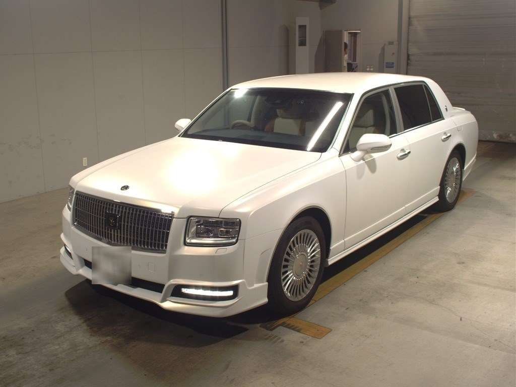 Toyota Century слоновая кость