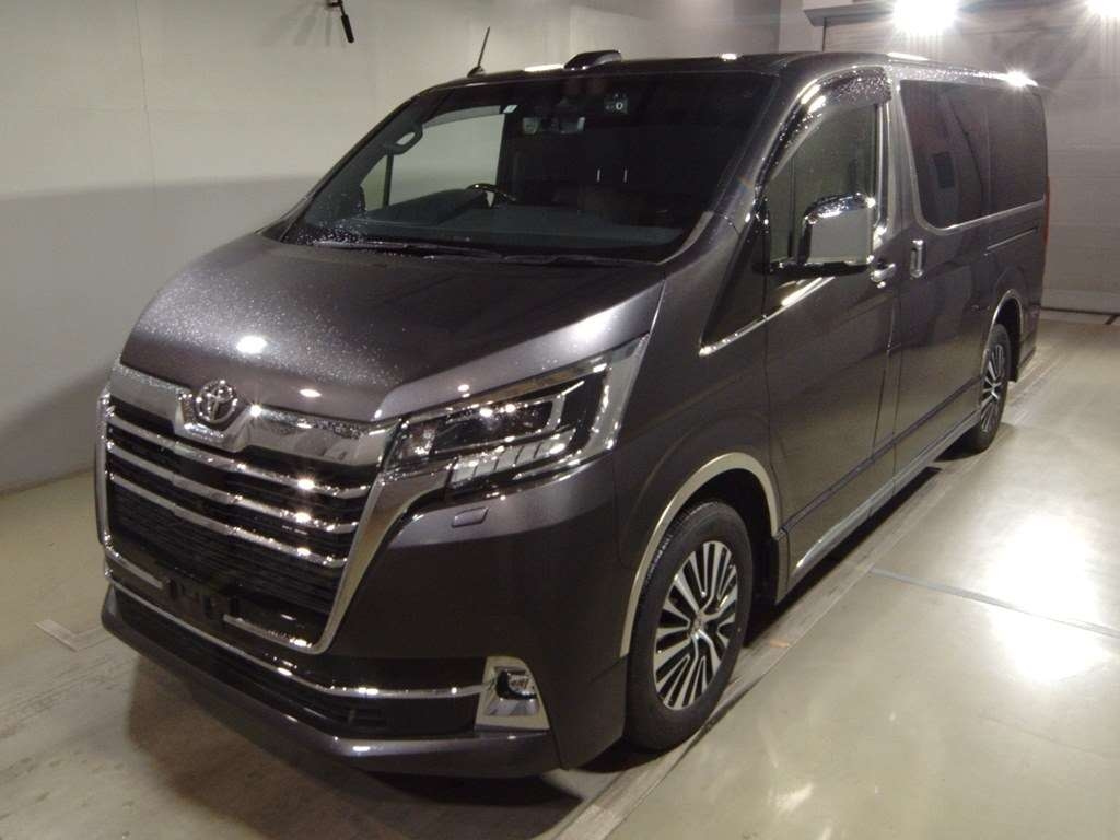 РњРёРЅРёРІСЌРЅ Toyota Granace 2011