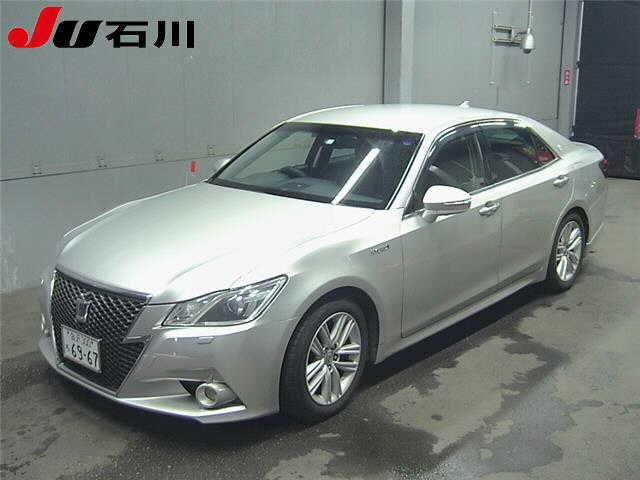 Toyota Crown athlete g 2013