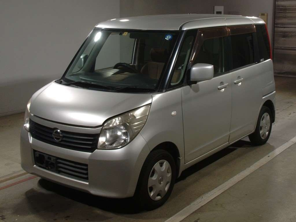 Nissan Roox 2010