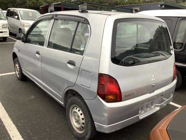 Mitsubishi Minica 2009