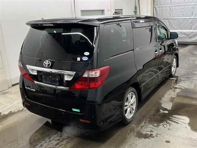 Toyota Alphard 2011