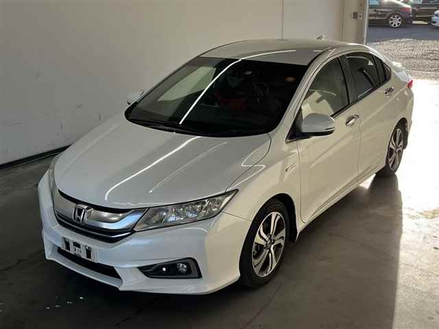 Honda Grace Hybrid 2014