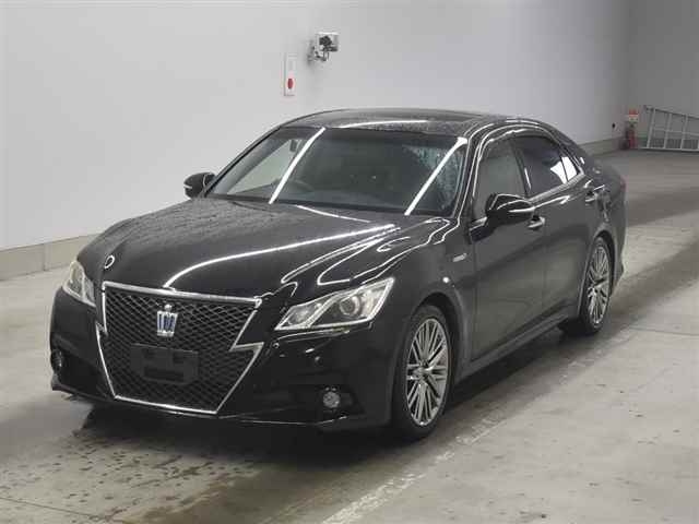 Toyota Crown 2015