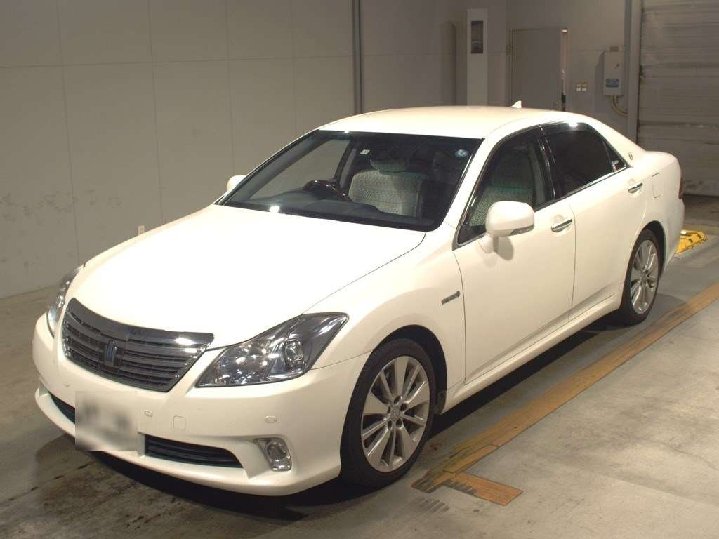 Toyota Crown 2011 гибрид